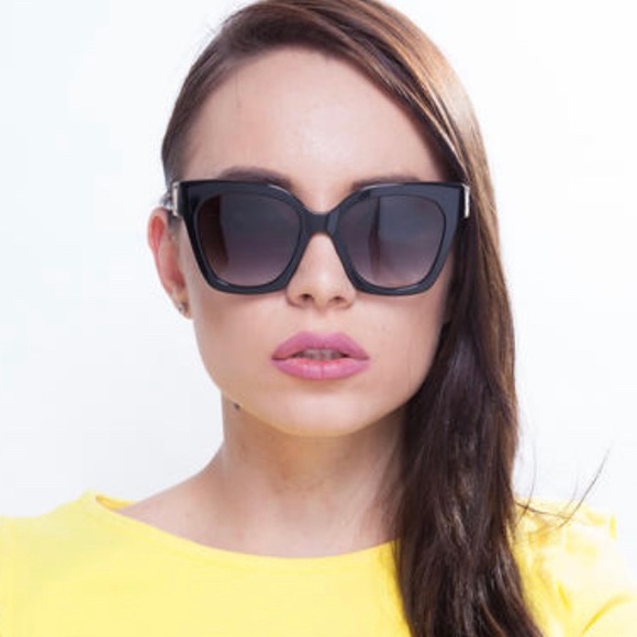 Marc Jacobs Marc 182/S - Picture 7 of 7